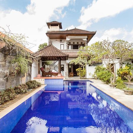 Rumah Akira Seminyak Esterno foto